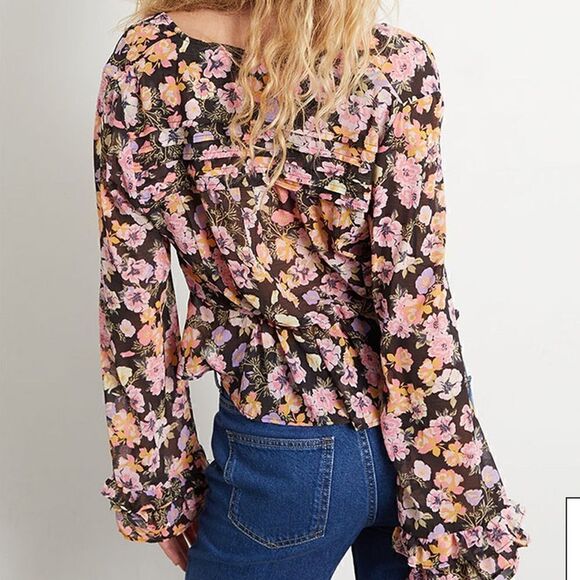 NWT Free People Maybel Top Sheer Floral Plunge V Neck Ruffled Cuff Bell Sleeves - Picture 11 of 11